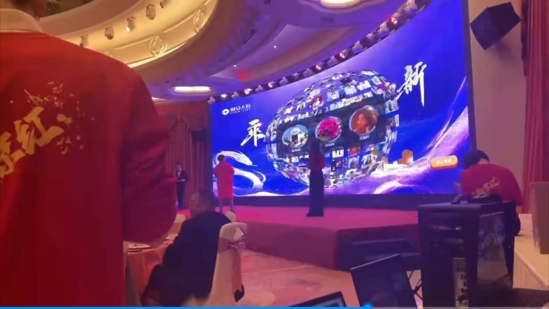 3D抽奖：动态3D效果滚动头像，奖项和数量后台设置，支持多种模式